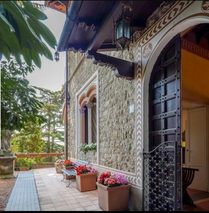 Apartamento Il Parco E Gli Affreschi Varese Exterior foto