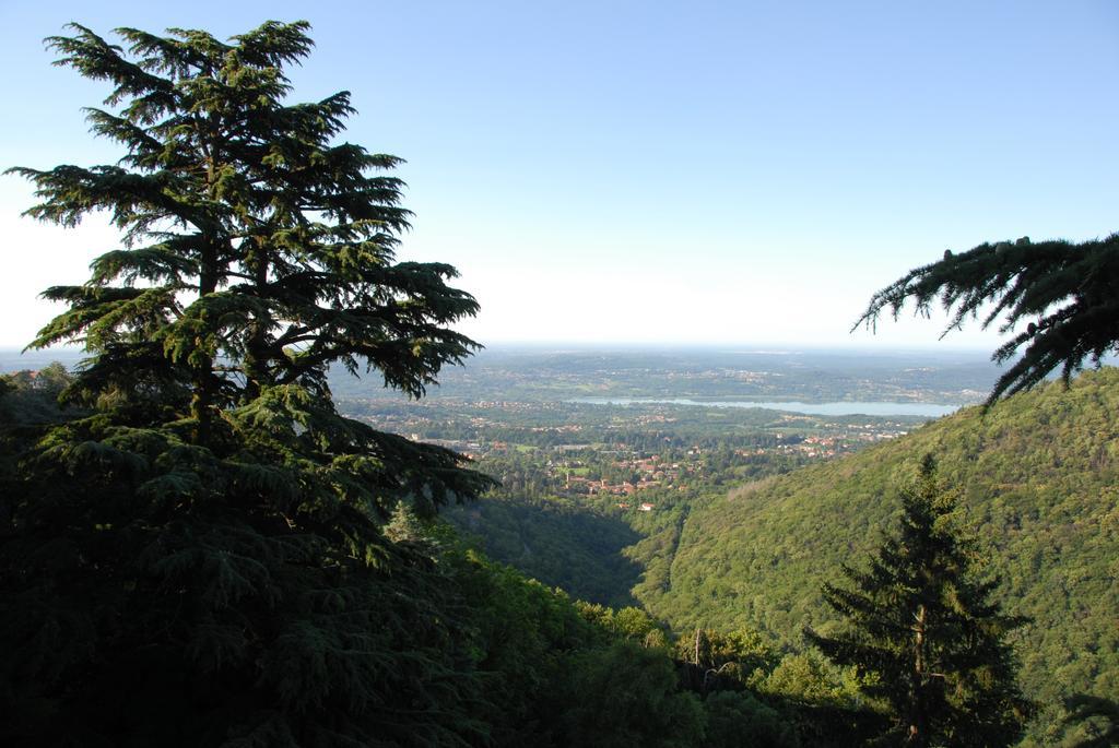 Apartamento Il Parco E Gli Affreschi Varese Exterior foto