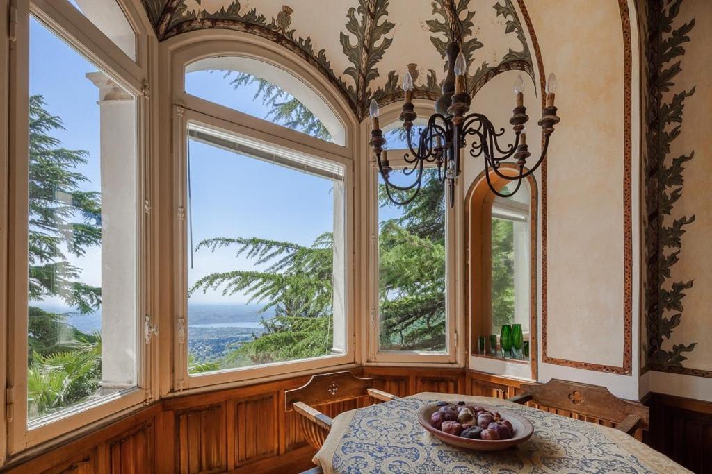 Apartamento Il Parco E Gli Affreschi Varese Exterior foto
