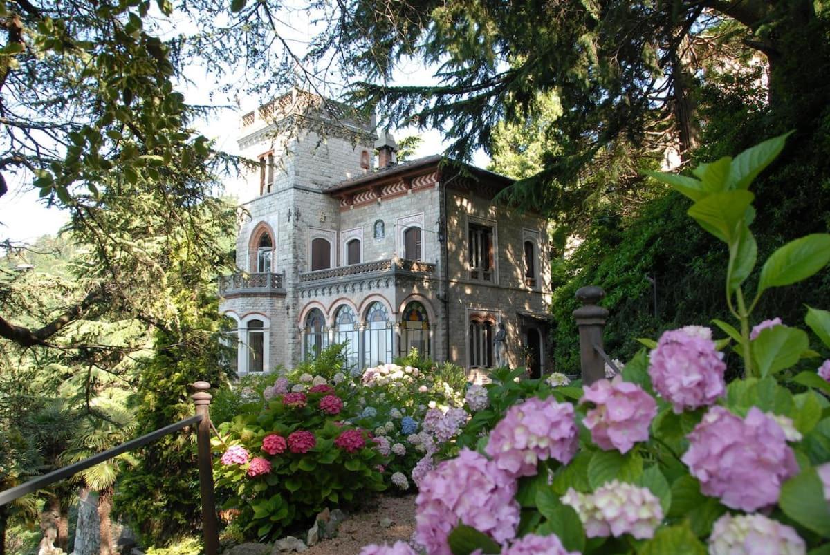 Apartamento Il Parco E Gli Affreschi Varese Exterior foto
